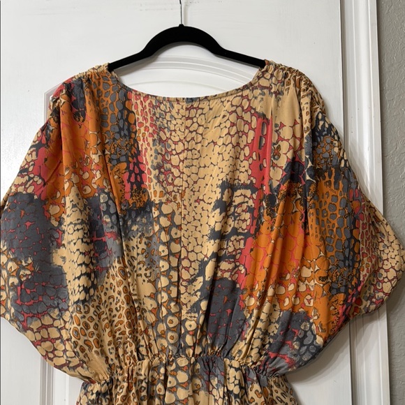 Multicolor Women's Top - Picture 7 of 9